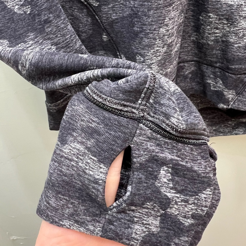 Lululemon runners quarter-zip pullover - Picture 4 of 5